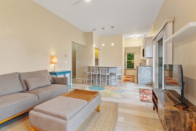 Building Photo - 105 Granite St