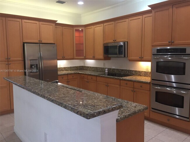 Building Photo - 17373 SW 47th Ct
