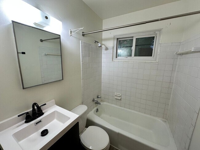 Foto del edificio - 516-518 N Clarendon