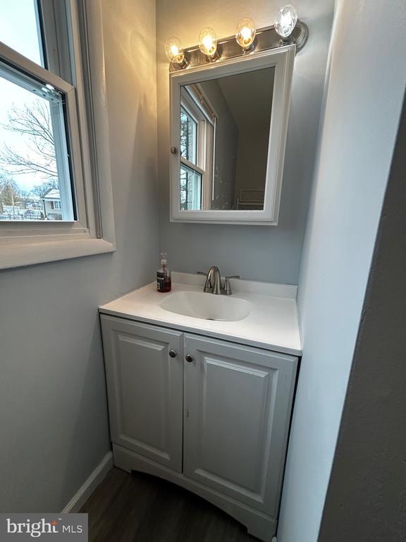 Foto del edificio - 316 S Griffith Dr