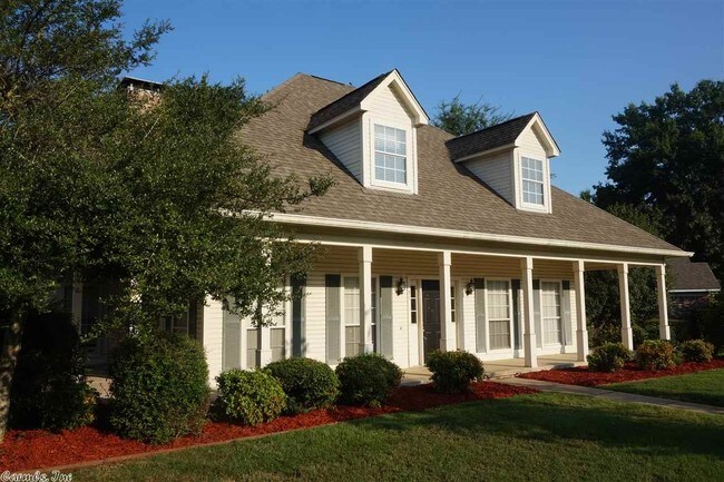 Building Photo - 51 Heatherbrae Cir