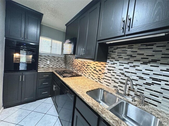 Foto del edificio - 601 W 11th St