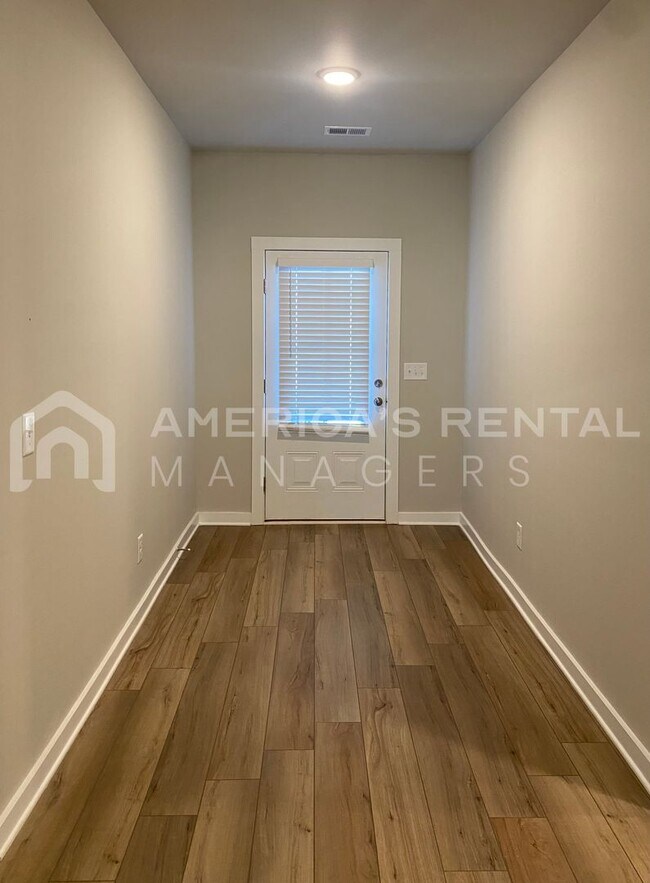 Building Photo - Home for Rent in Thorsby, AL!!! Sign a 13 ...