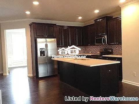 Foto del edificio - 1290 Hopkins Dr