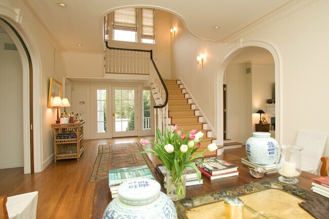Foto del edificio - 223 Halsey Neck Ln