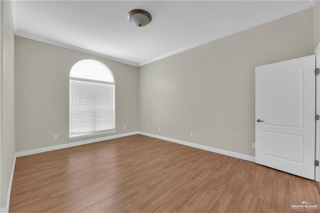 Foto del edificio - 321 Condor Ave