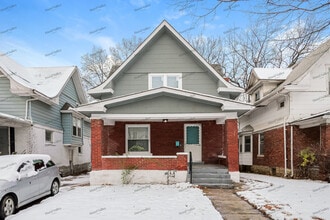 Building Photo - 3344 Chestnut Ave