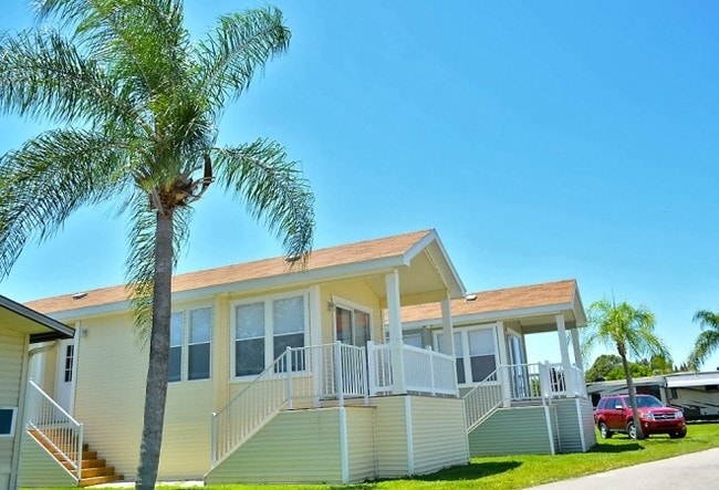 Gulf Air RV Resort Apartments Fort Myers Beach, FL