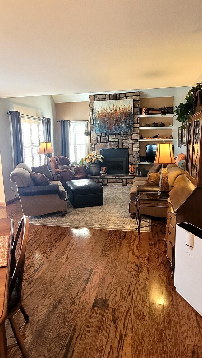 Foto del edificio - 294 Cobblestone Dr