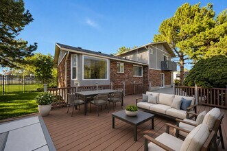 Building Photo - 7473 Bromley Rd