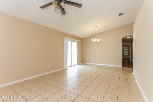 Building Photo - 5054 Knightsbridge Cir N