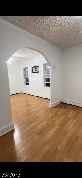 Foto del edificio - 22 E Price St
