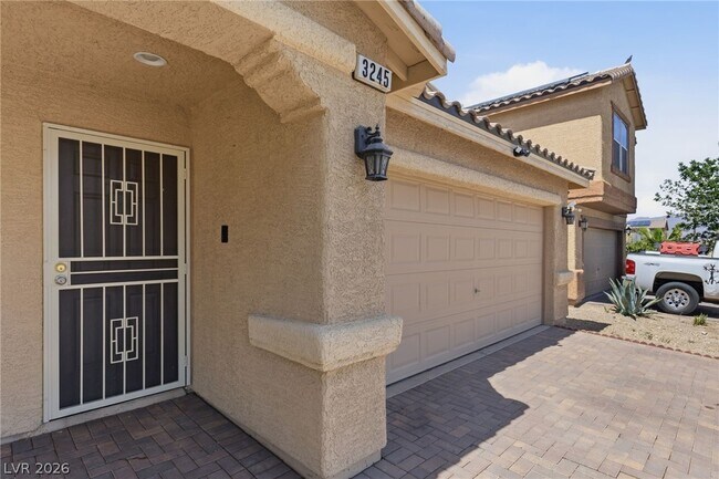 Foto del edificio - 3245 Aiken Way