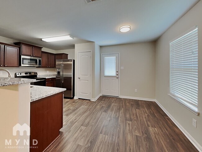 Foto del edificio - 5823 Treasure Cove Rd