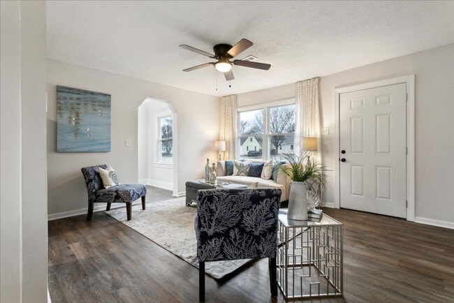 Foto del edificio - Renovated home in Heart of Hampton Roads