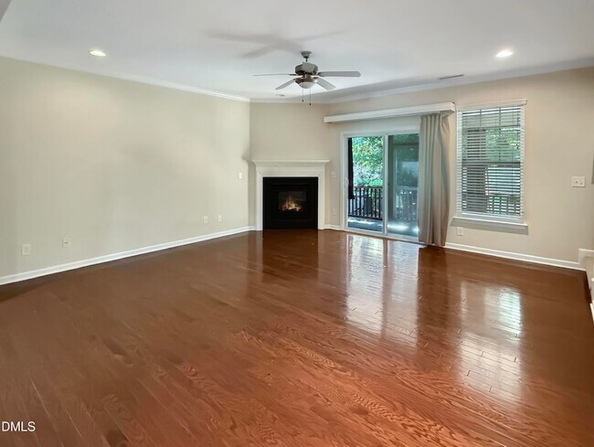 Foto del edificio - 2449 Memory Ridge Drive