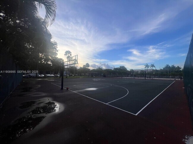 Foto del edificio - 8600 SW 133rd Avenue Rd