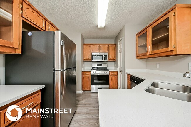 Building Photo - 325 Countryside Ln