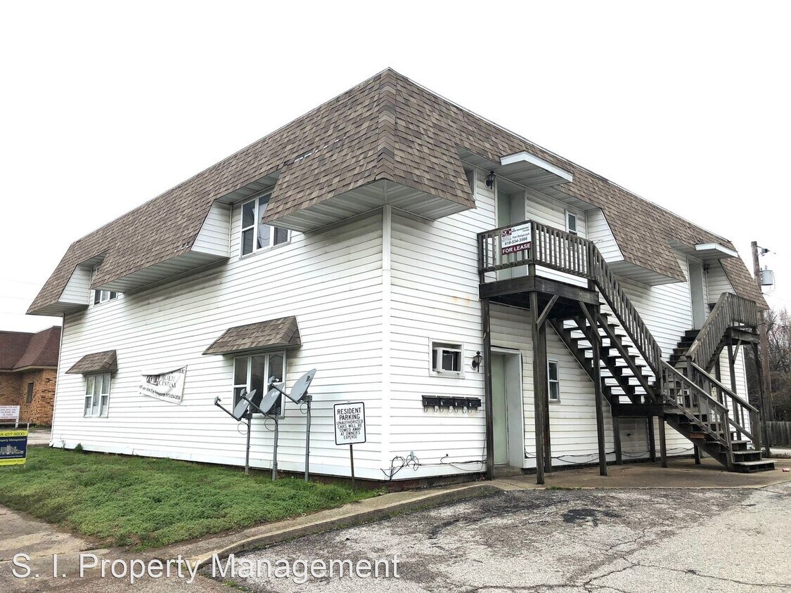 Primary Photo - 408 Main St