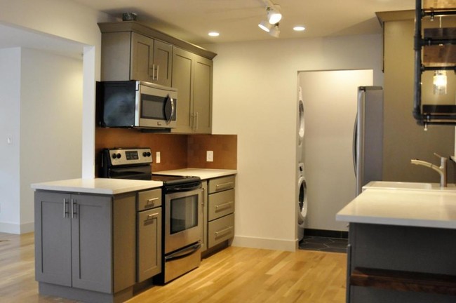Foto del edificio - 5460 Bryant St