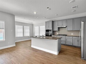 Building Photo - 3853 PEARLWOOD Rd