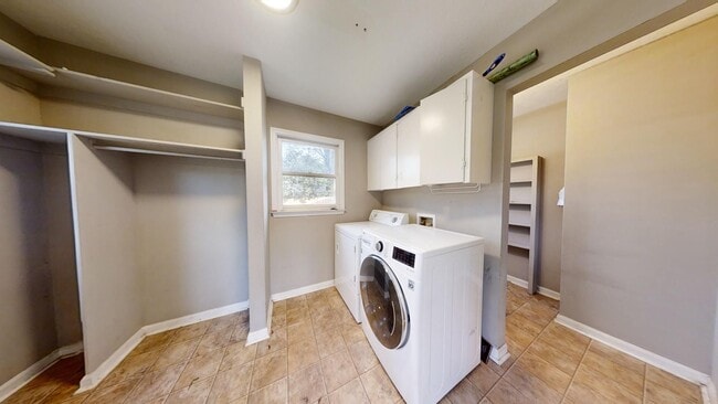 Photo - Cute one level home inside the Loop