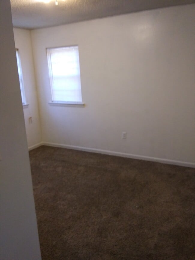 Building Photo - 9307 Southwest Dr
