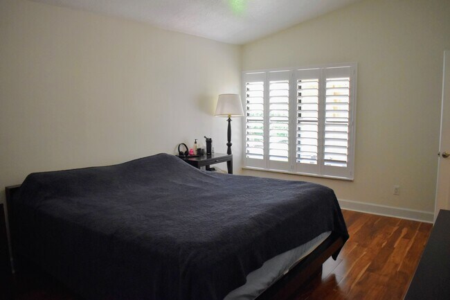 Foto del edificio - 6536 Edgeworth Dr
