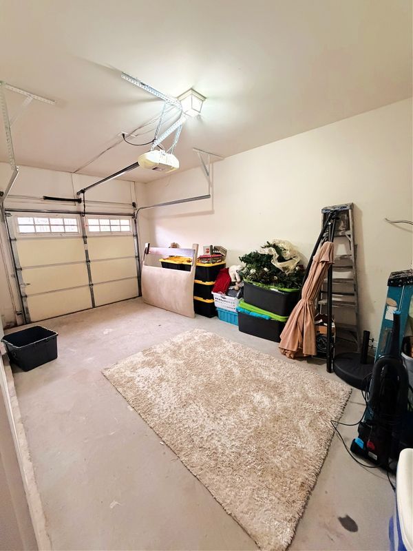 Foto del edificio - 2708 Beynon Ln NE