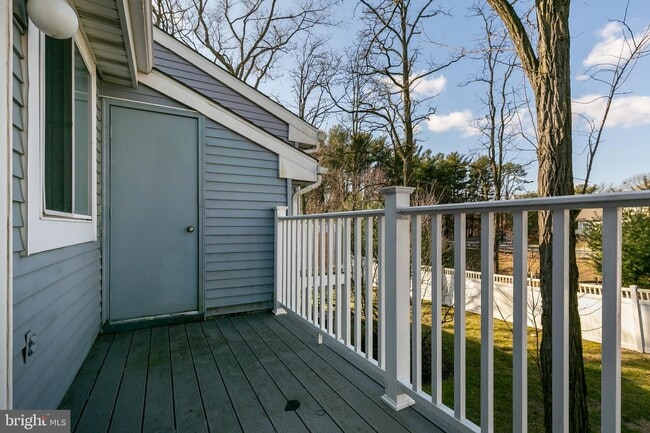 Building Photo - 404B Mulberry Cove
