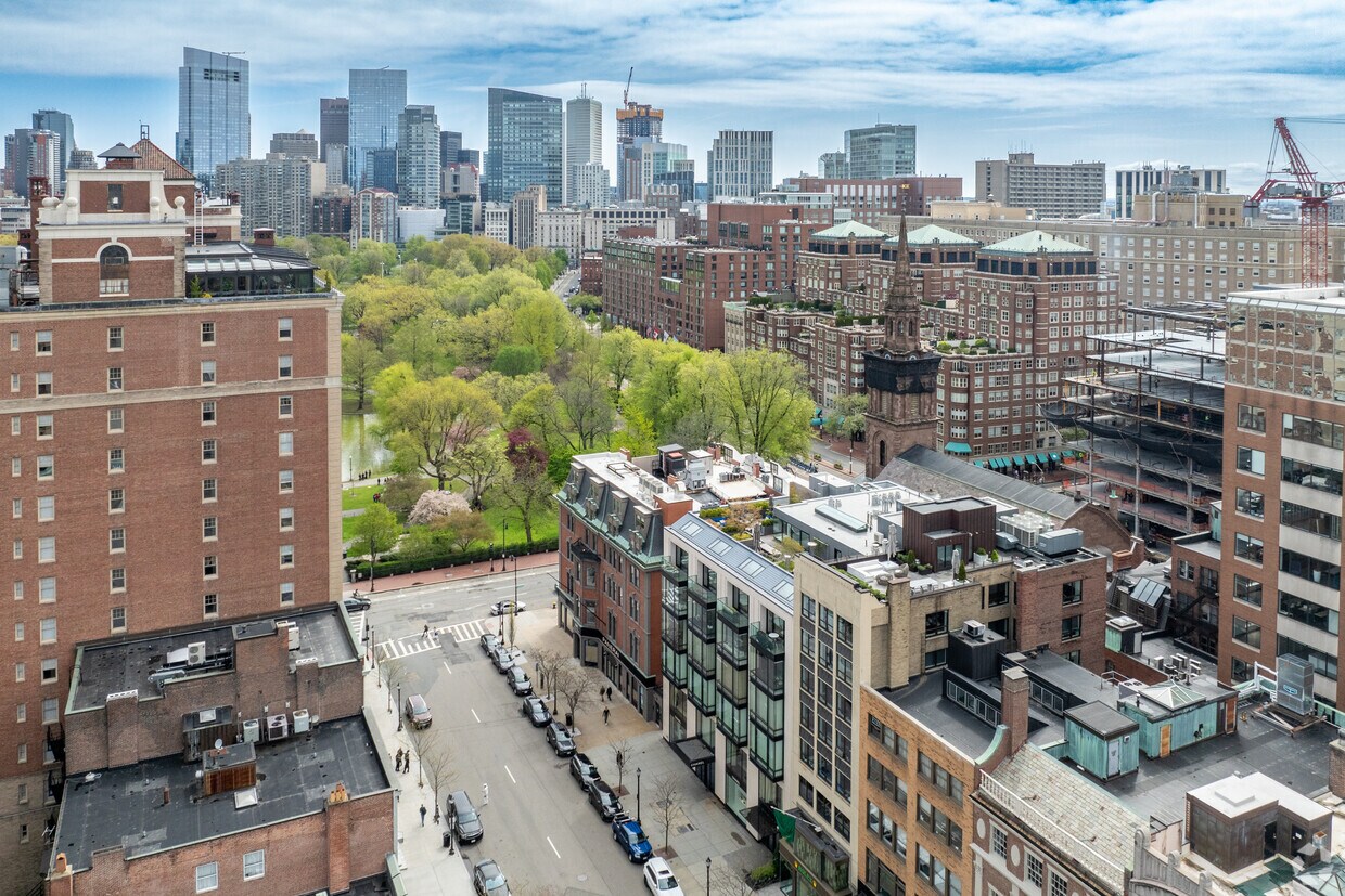 Aéreo - 4-6 Newbury St
