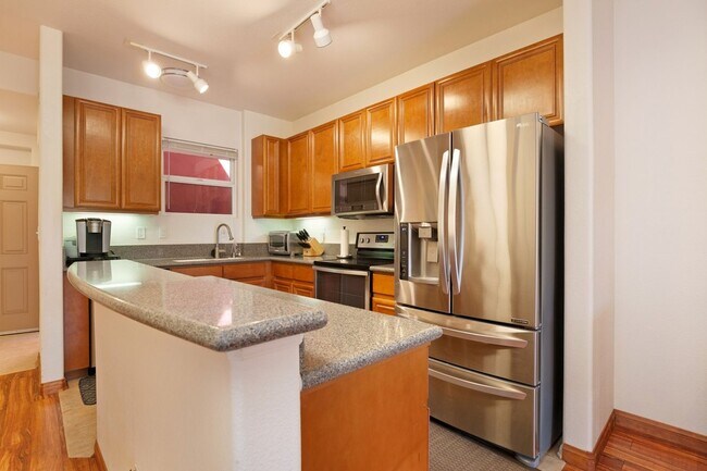Foto del edificio - 2 bedroom with flex office space near Convention Center Downtown!