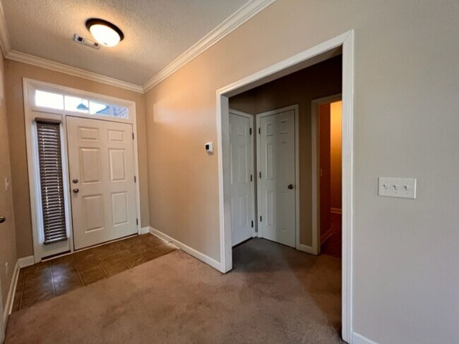 Building Photo - Welcome to The Enclave at Oak Crest!