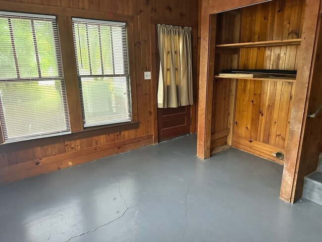 Building Photo - Charming Ranch Style Home in Midland, NC!