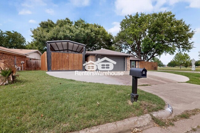 Building Photo - 3945 Spoonwood Ln