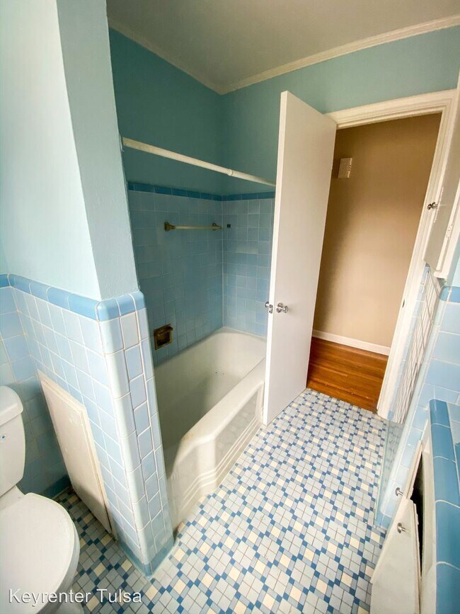 Building Photo - 3 br, 1.5 bath House - 4204 East 27th Street