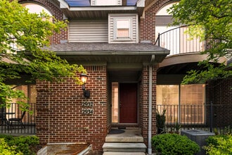 Building Photo - 2934 Signature Blvd