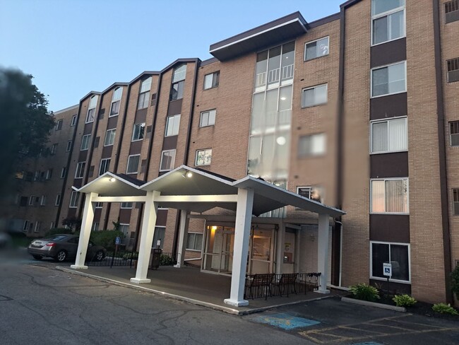 Building Photo - 25735 Lorain Rd
