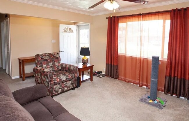 Foto del edificio - 1416 Adams Cir