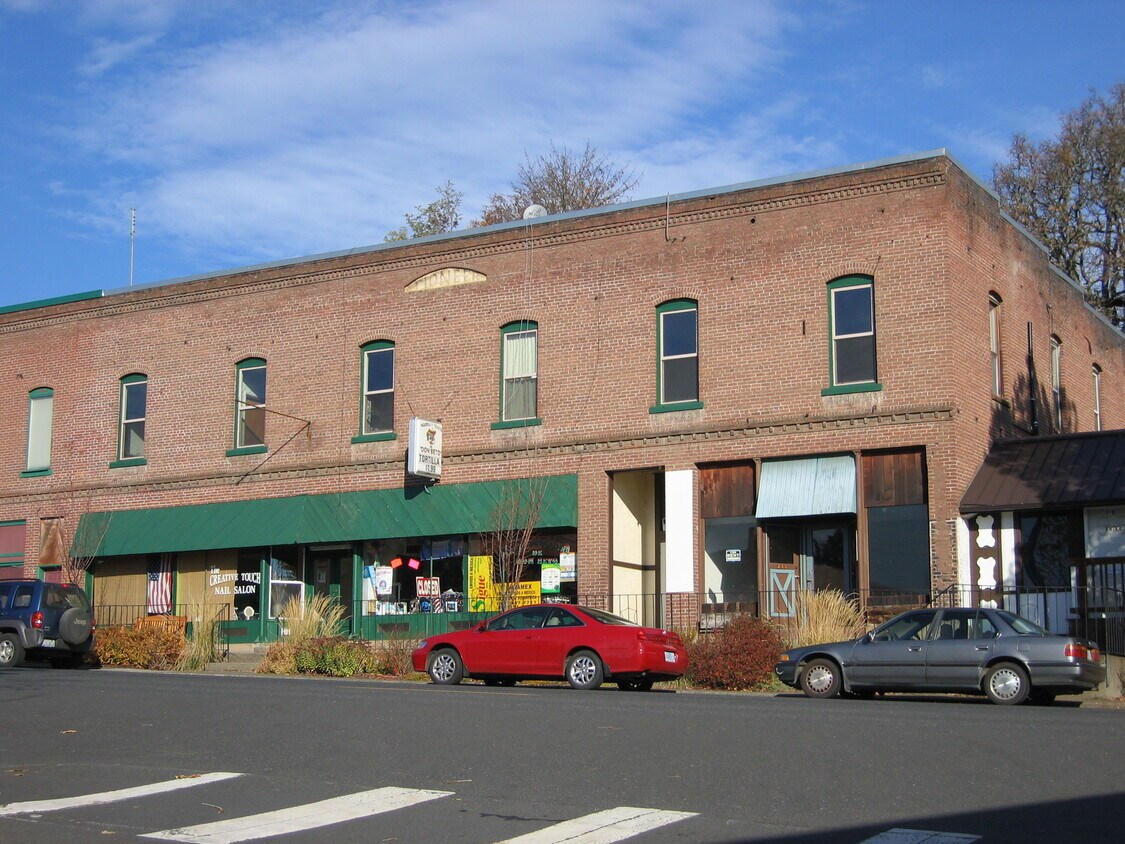 216 E Jewett Blvd, White Salmon, WA 98672 Apartments in White Salmon