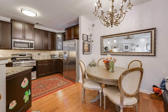 Foto del edificio - 443 2nd St