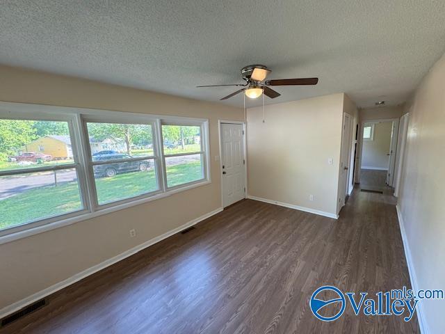 Foto del edificio - 3610 Oleander Rd SW