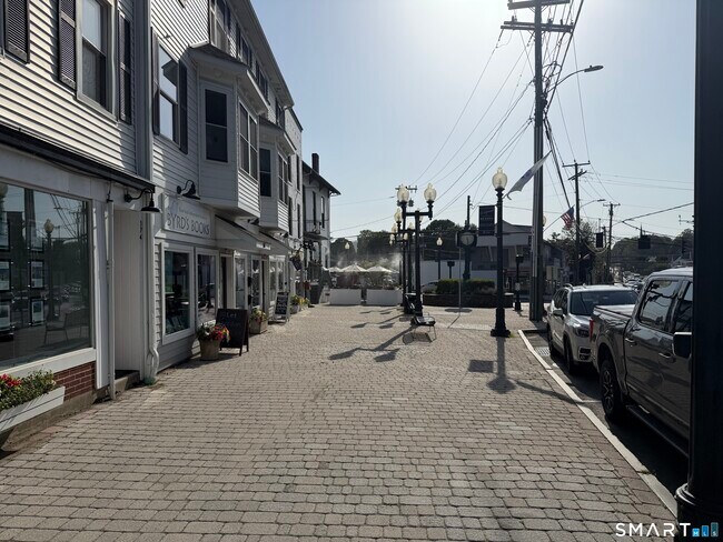 Foto del edificio - 168 Greenwood Ave