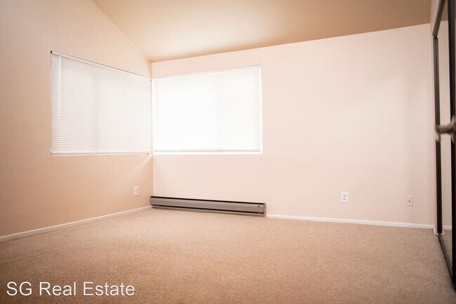 Building Photo - 3005 San Luis St