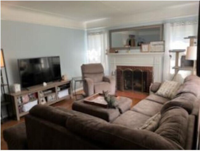 Foto del edificio - 2313 Brookside Dr