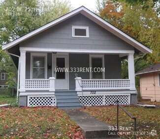 Building Photo - 702 W 75th Terrace