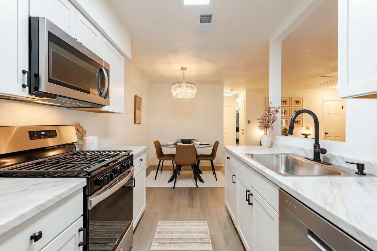 Foto principal - 1751 Horseshoe Cir