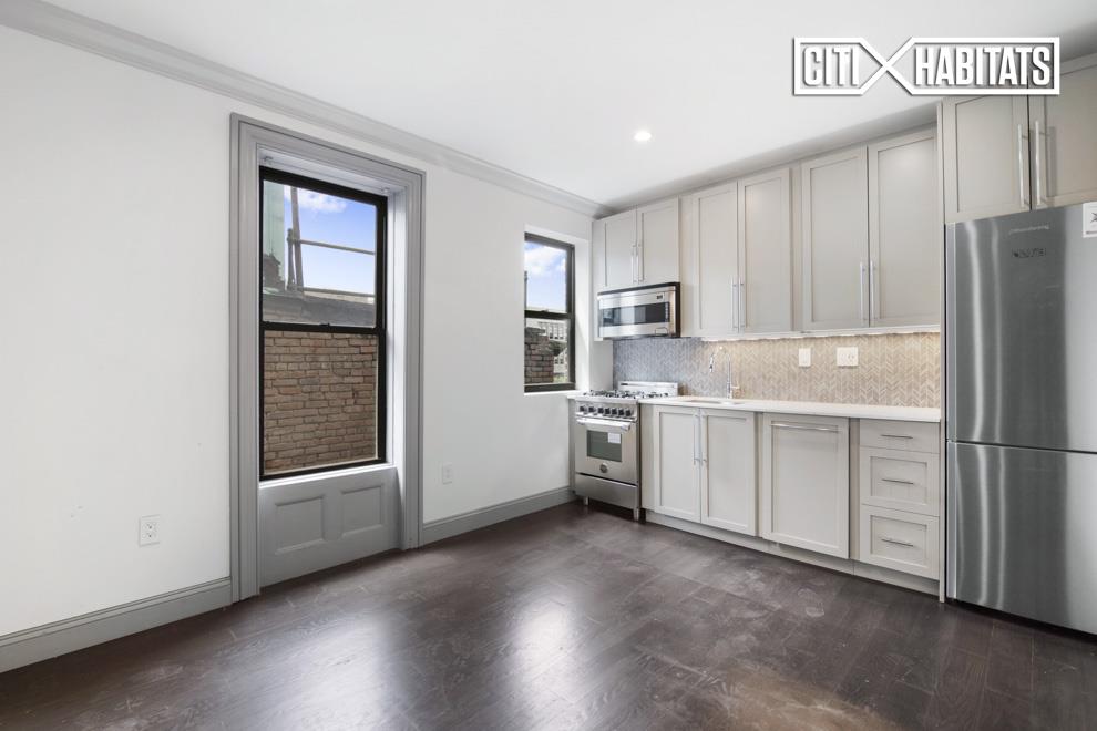 Foto principal - 109 Greene Ave