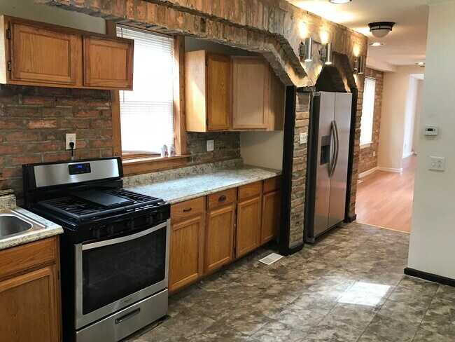Foto del edificio - 8913 S Muskegon Ave