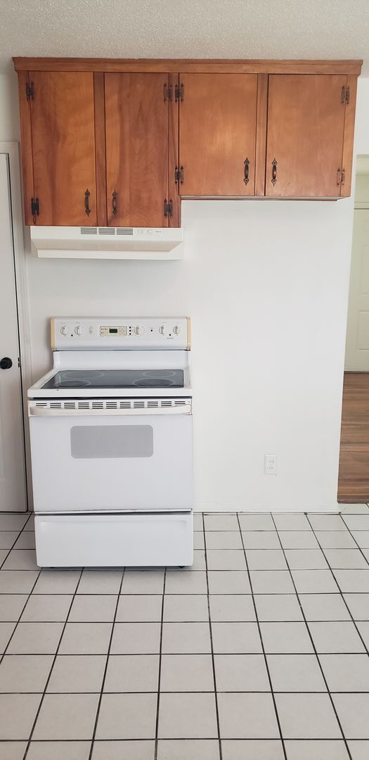 Foto del edificio - 1417 N 63rd Terrace